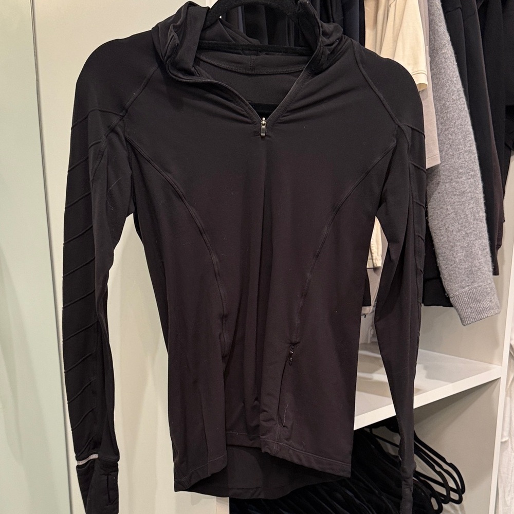 Lululemon half zip size 4